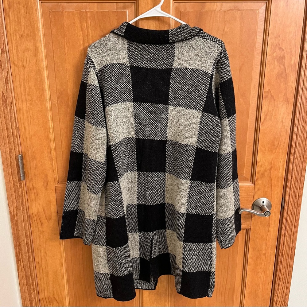 Flannel Pattern Cardigan - Picture 5 of 6